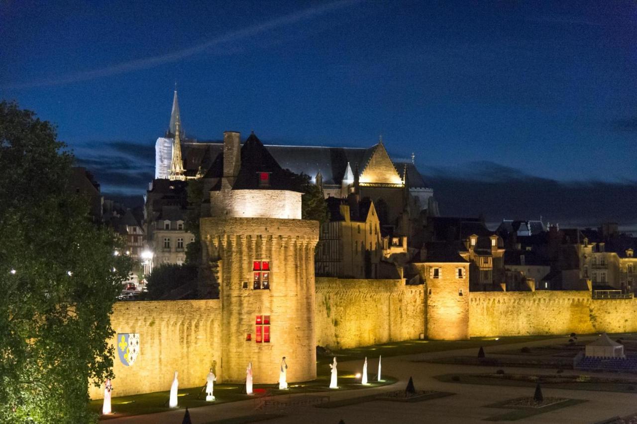 Studio Convivial En Plein Coeur Du Centre Historique De Vannes Lejlighed Eksteriør billede